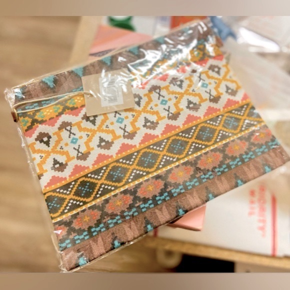 ✌🏼 #2480 Fashionably Cute Aztec Vibes Crossbody Purse - Picture 12 of 14